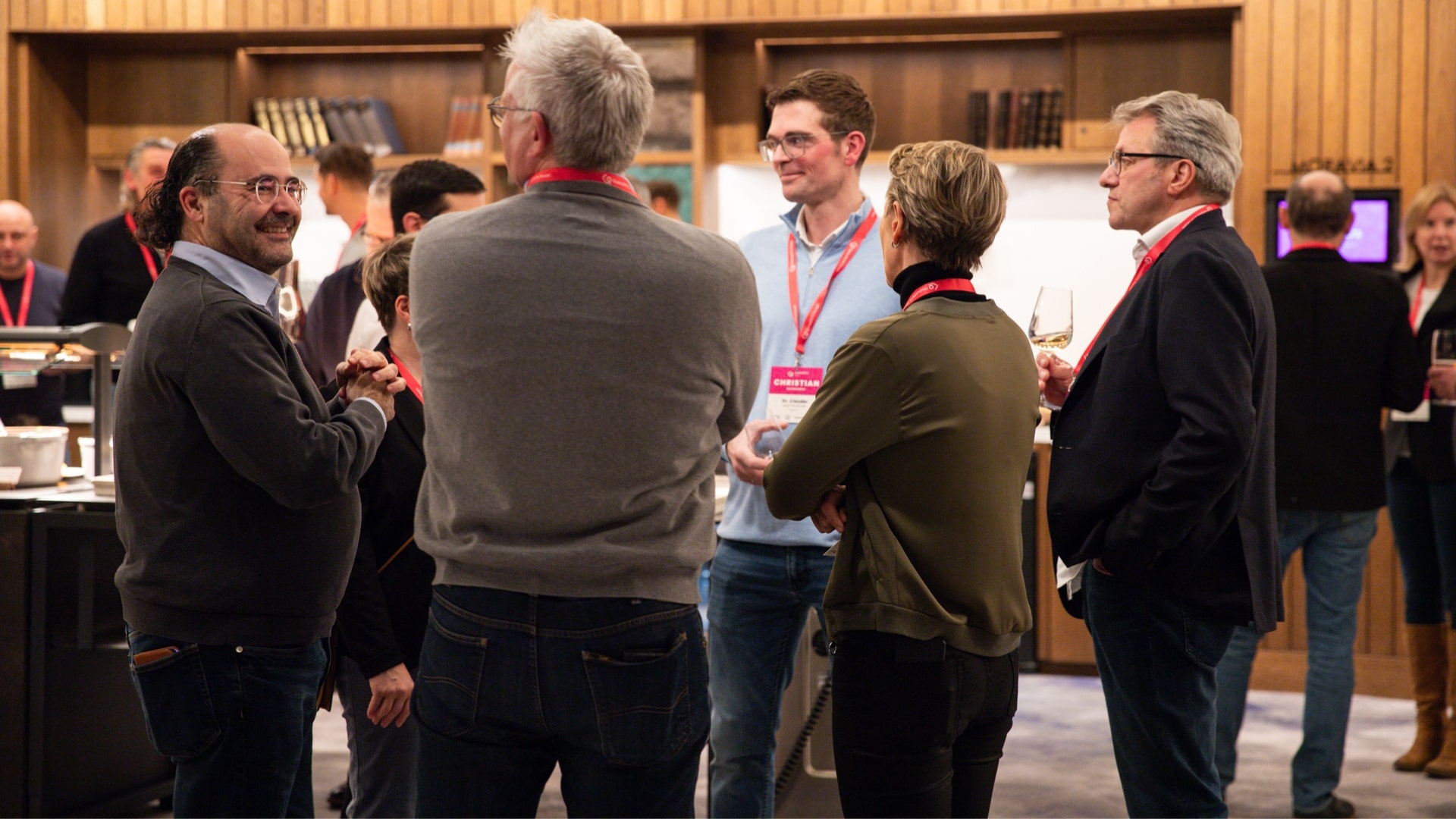 A few GlobalPETS Forum attendees enjoying their networking time together.